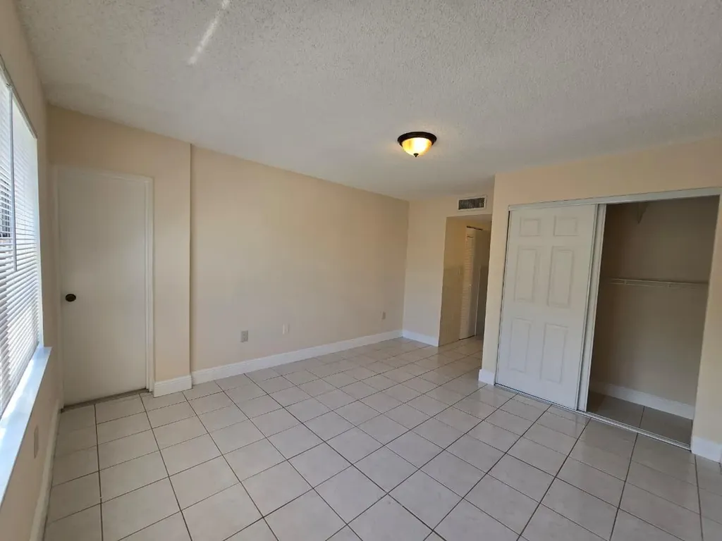 4304 NW 9th Avenue Deerfield Beach FL 33064