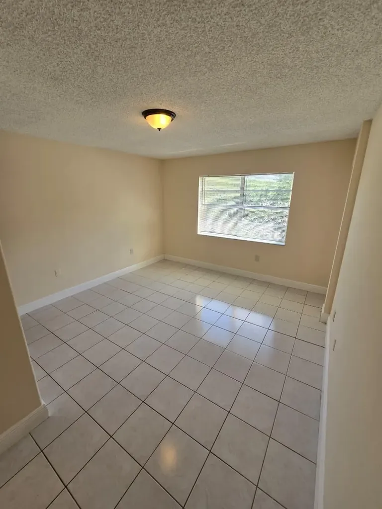 4304 NW 9th Avenue Deerfield Beach FL 33064