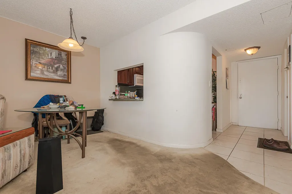 3955 N Nob Hill Road Sunrise FL 33351