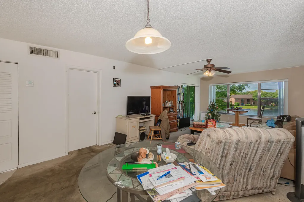 3955 N Nob Hill Road Sunrise FL 33351