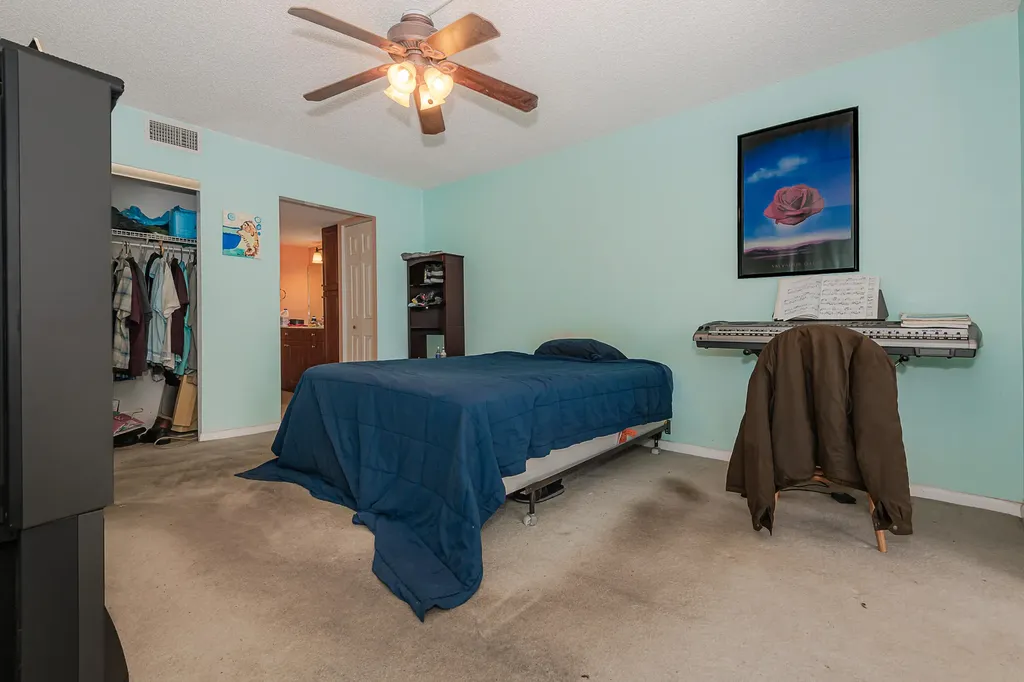 3955 N Nob Hill Road Sunrise FL 33351