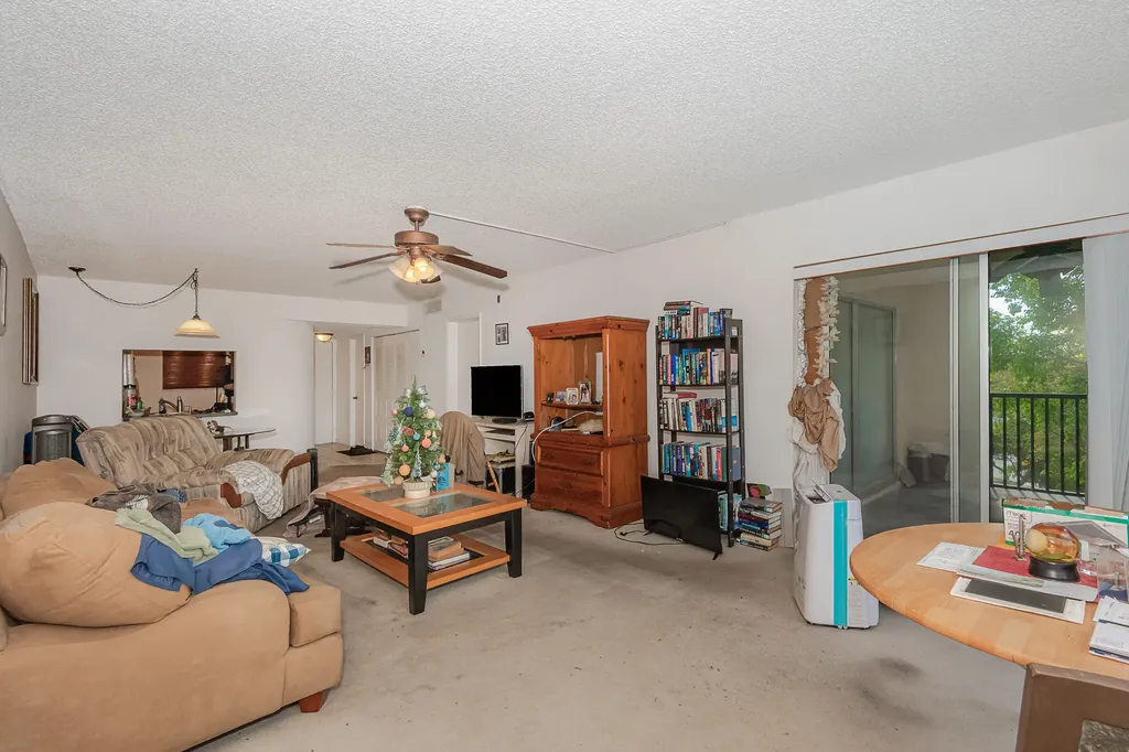 3955 N Nob Hill Road Sunrise FL 33351