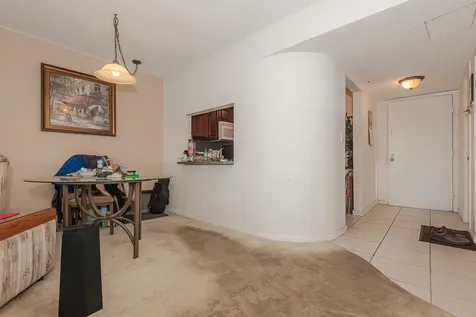 3955 N Nob Hill Road Sunrise FL 33351