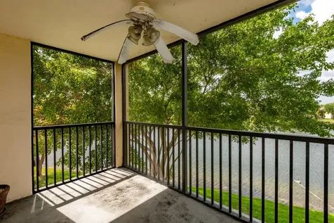 3955 N Nob Hill Road Sunrise FL 33351