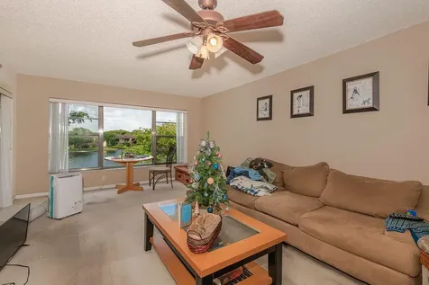3955 N Nob Hill Road Sunrise FL 33351