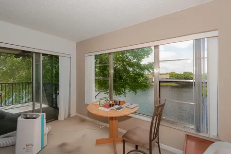 3955 N Nob Hill Road Sunrise FL 33351
