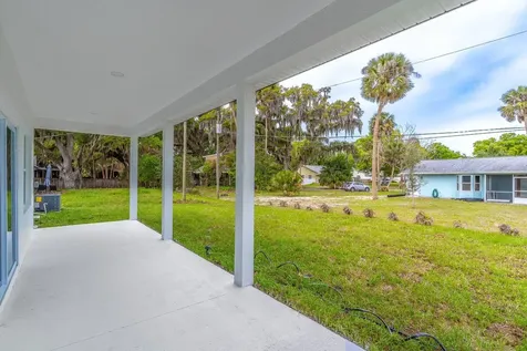983 NW Pace Drive Drive NW Palm Bay FL 32907