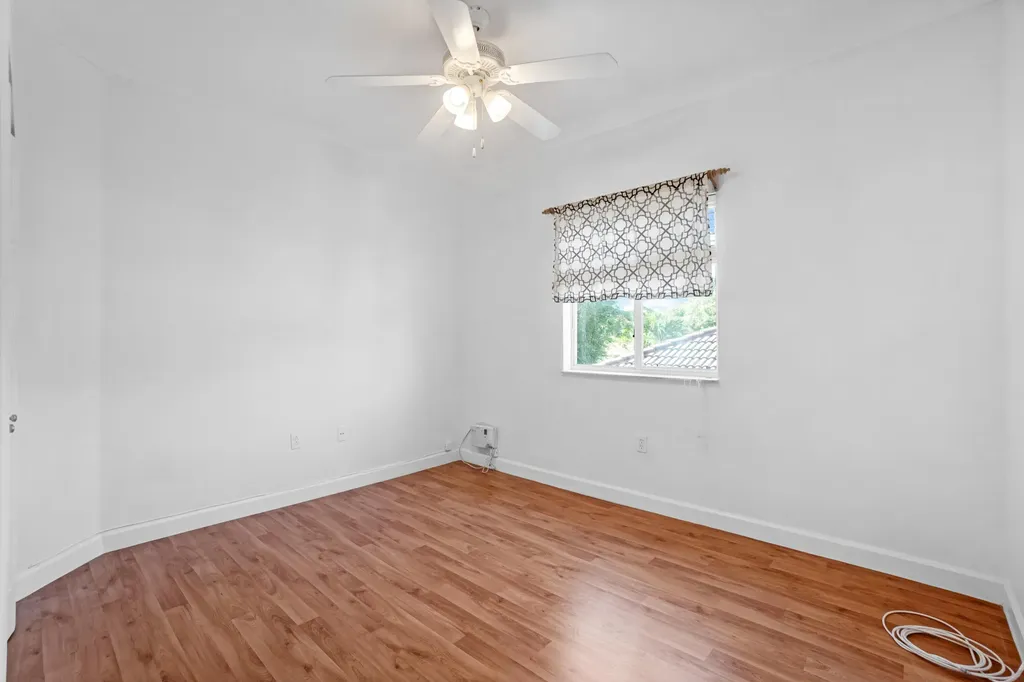 9002 SW 214th Lane Cutler Bay FL 33189