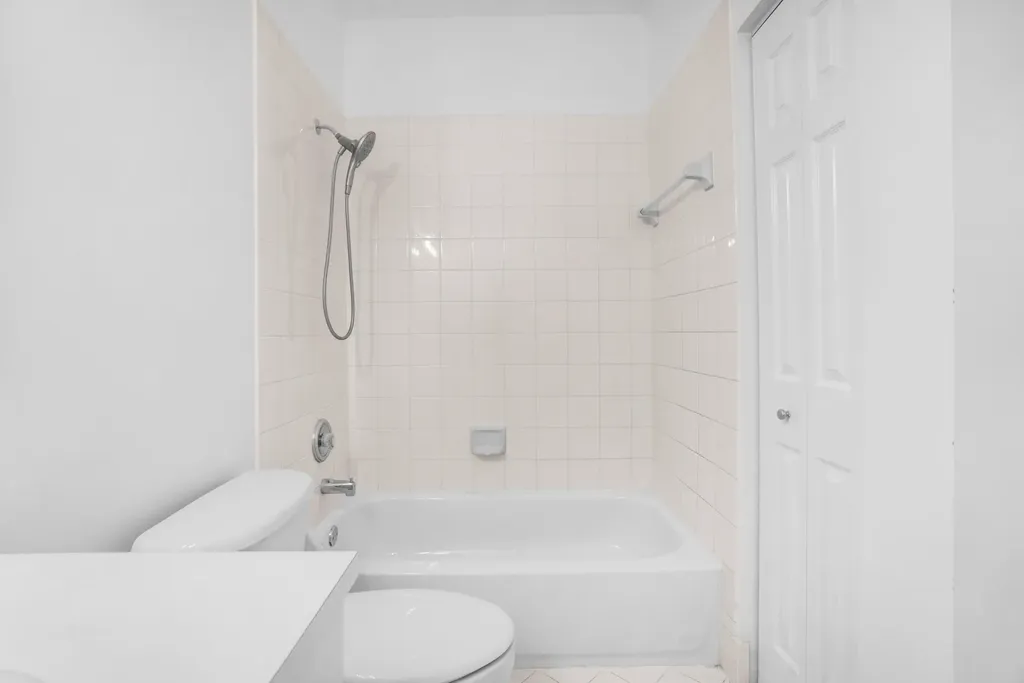 9002 SW 214th Lane Cutler Bay FL 33189