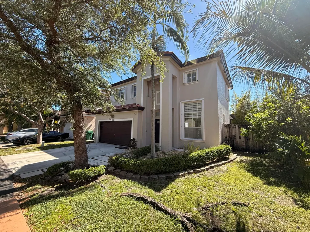 9002 SW 214th Lane Cutler Bay FL 33189