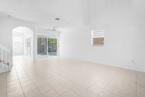 9002 SW 214th Lane Cutler Bay FL 33189