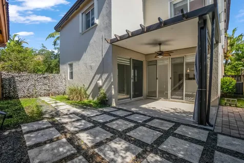 9002 SW 214th Lane Cutler Bay FL 33189