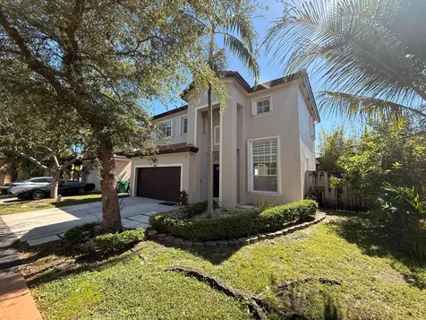 9002 SW 214th Lane Cutler Bay FL 33189