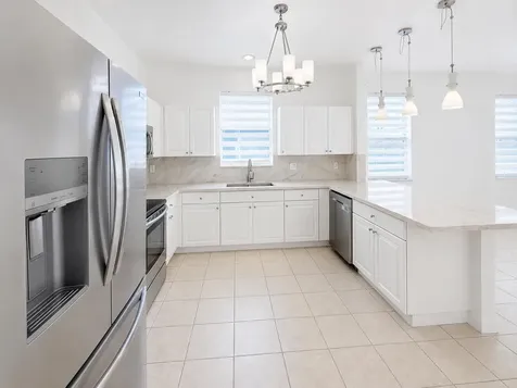 9002 SW 214th Lane Cutler Bay FL 33189