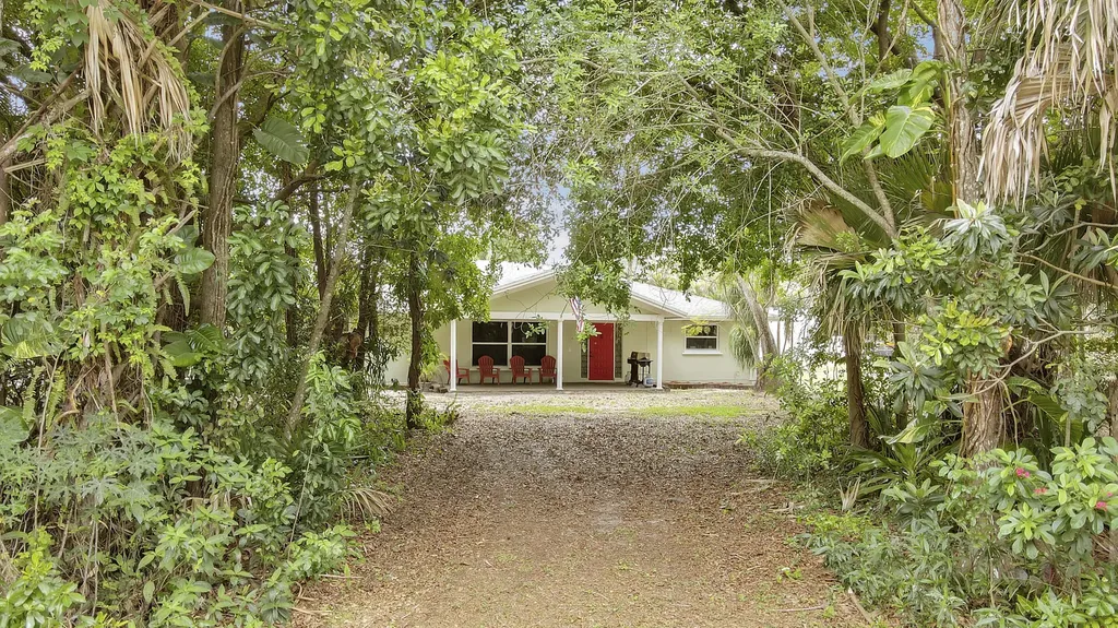 16296 81st Lane N The Acreage FL 33470