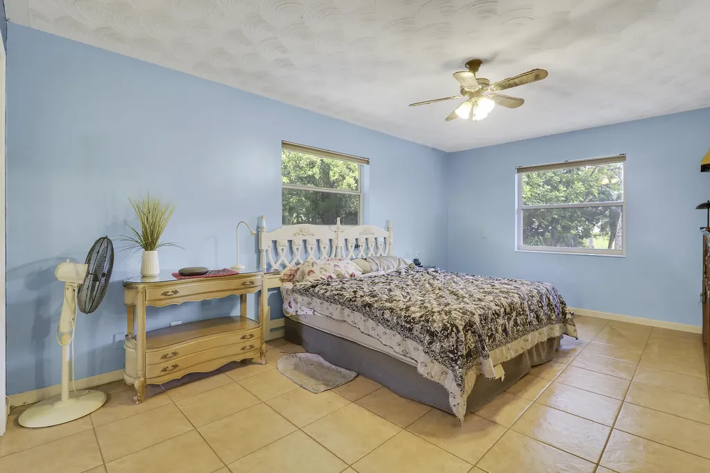 16296 81st Lane N The Acreage FL 33470