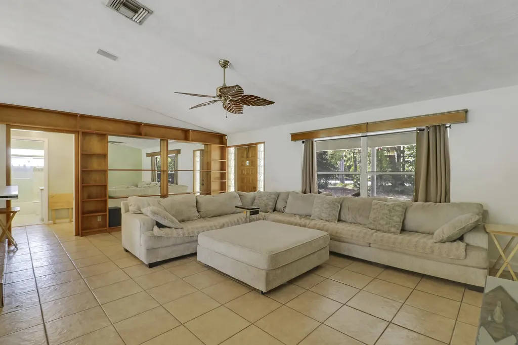 16296 81st Lane N The Acreage FL 33470