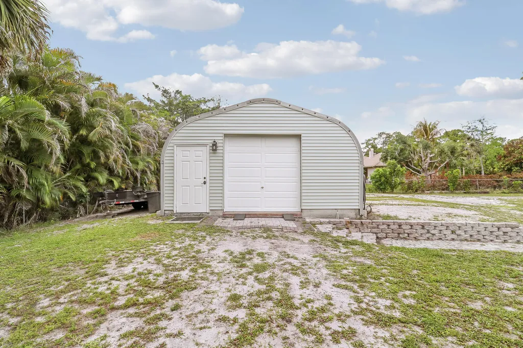 16296 81st Lane N The Acreage FL 33470