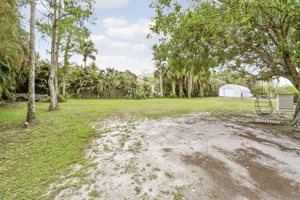 16296 81st Lane N The Acreage FL 33470