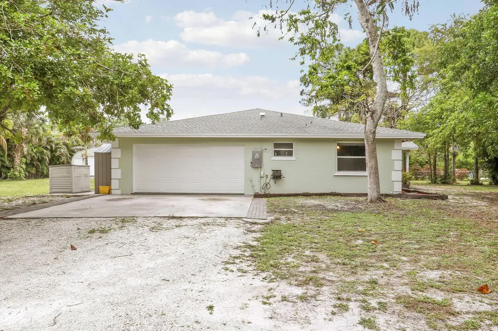 16296 81st Lane N The Acreage FL 33470