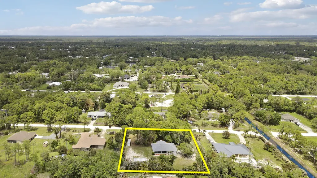 16296 81st Lane N The Acreage FL 33470
