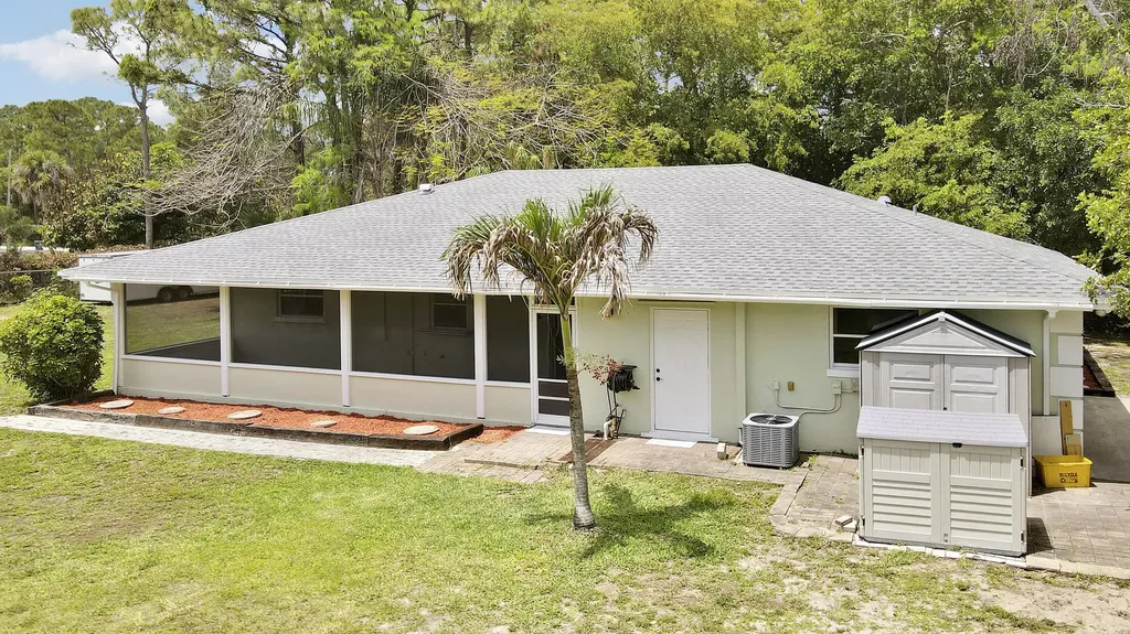 16296 81st Lane N The Acreage FL 33470