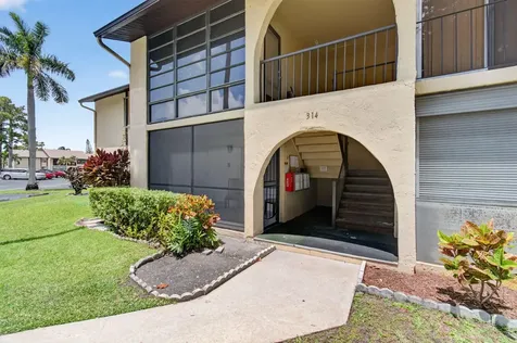 314 Pine Ridge Circle Greenacres FL 33463