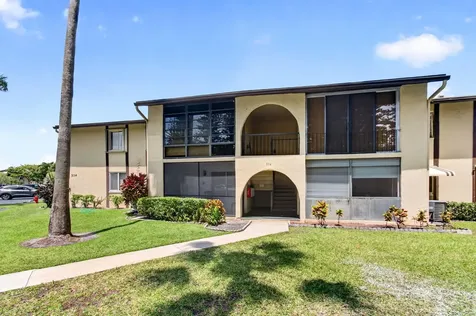 314 Pine Ridge Circle Greenacres FL 33463