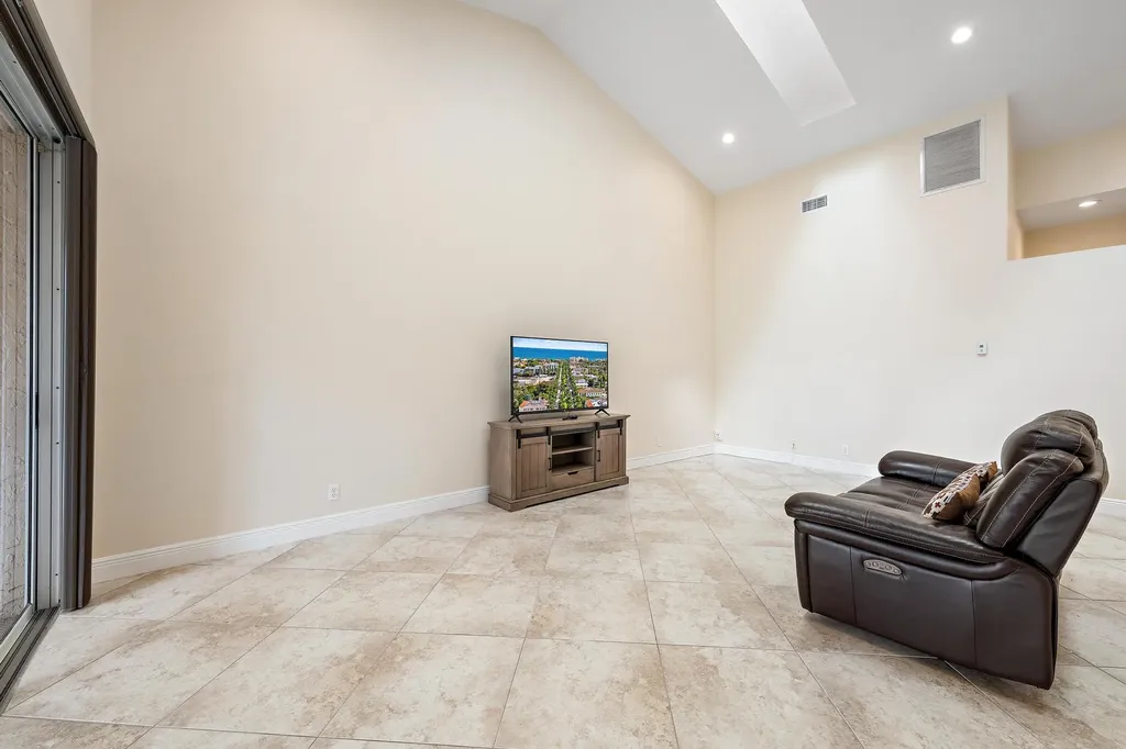 1802 Rosewood Way Palm Beach Gardens FL 33418
