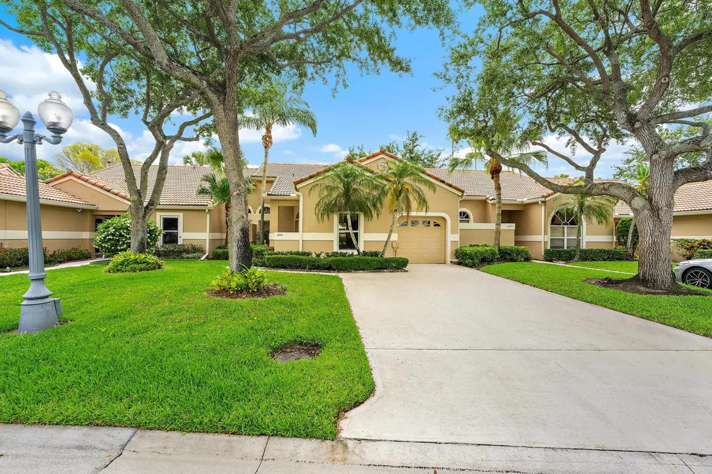 1802 Rosewood Way Palm Beach Gardens FL 33418