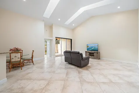 1802 Rosewood Way Palm Beach Gardens FL 33418