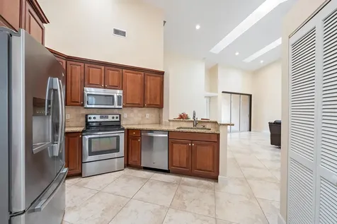 1802 Rosewood Way Palm Beach Gardens FL 33418