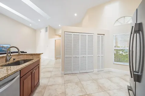 1802 Rosewood Way Palm Beach Gardens FL 33418