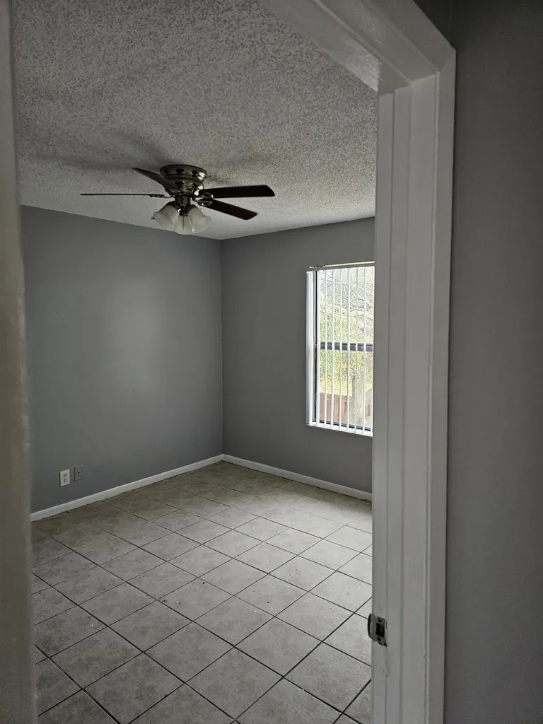 10 Crossings Circle Boynton Beach FL 33435