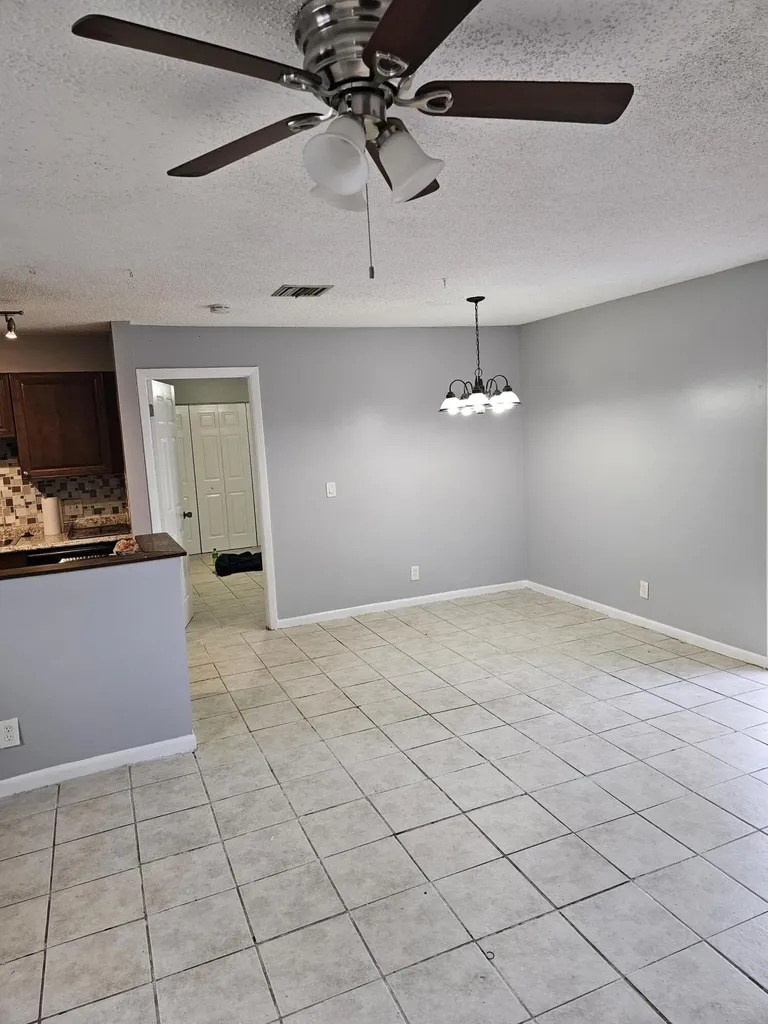 10 Crossings Circle Boynton Beach FL 33435