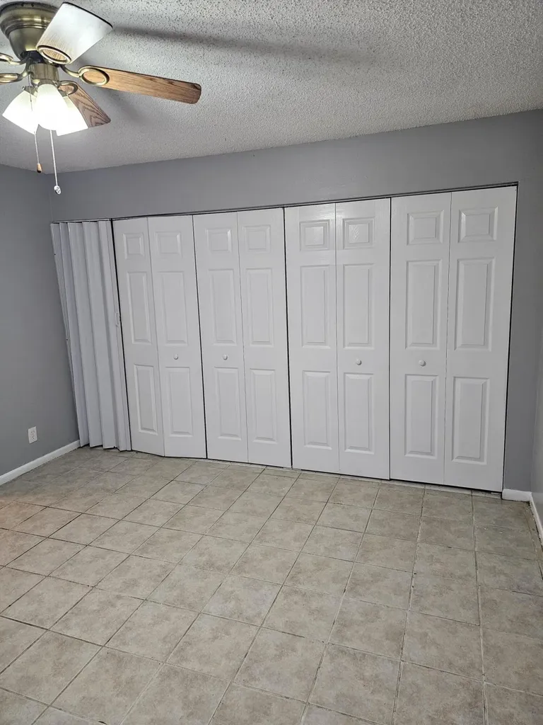 10 Crossings Circle Boynton Beach FL 33435