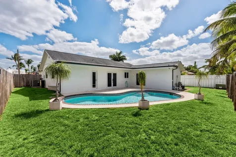 11831 NW 38th Place Sunrise FL 33323