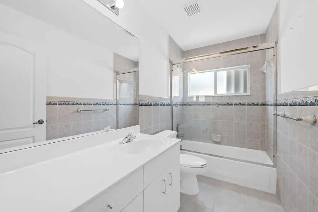 201 NW 101st Avenue Plantation FL 33324