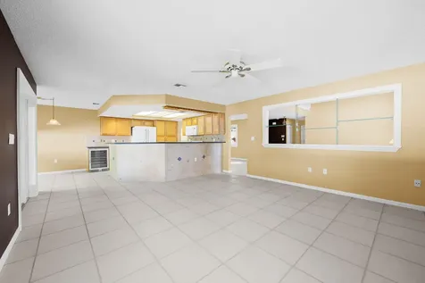 201 NW 101st Avenue Plantation FL 33324