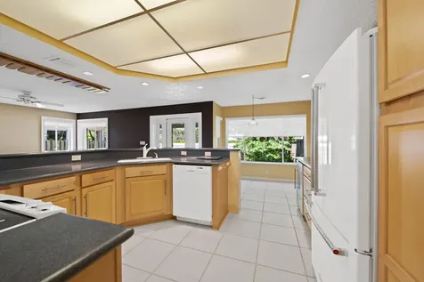 201 NW 101st Avenue Plantation FL 33324