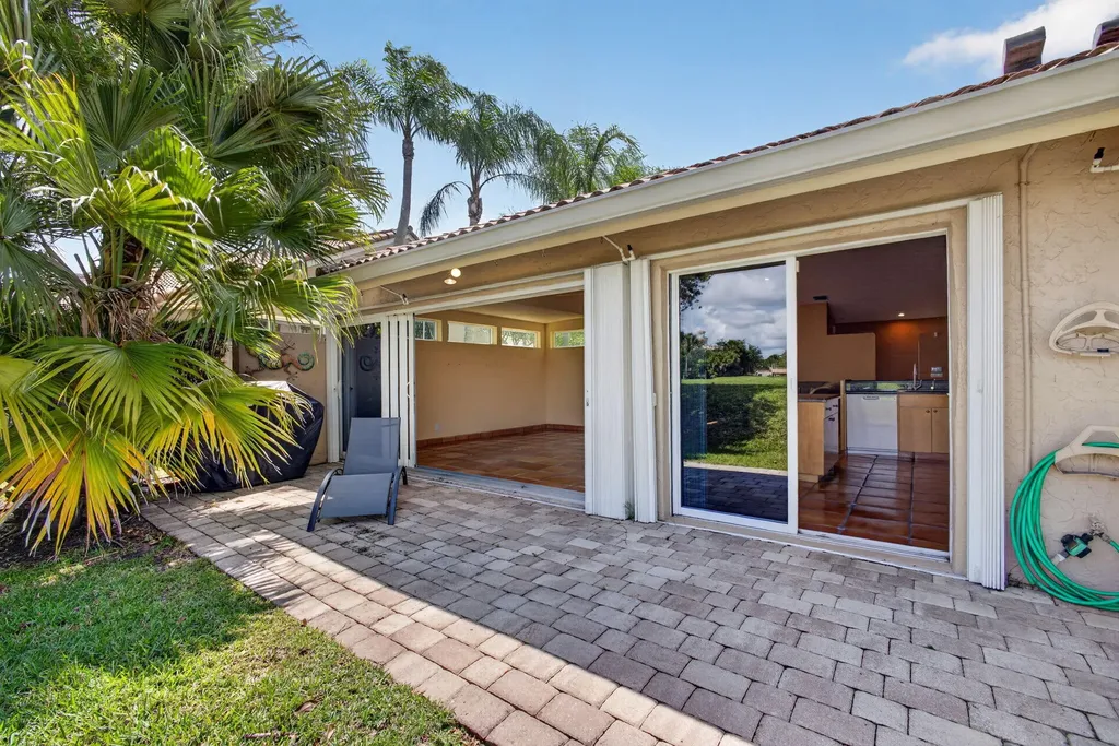 1404 Mahogany Place Palm Beach Gardens FL 33418