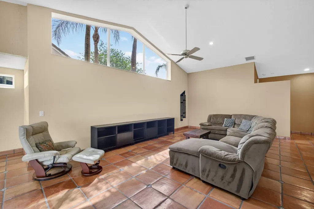 1404 Mahogany Place Palm Beach Gardens FL 33418