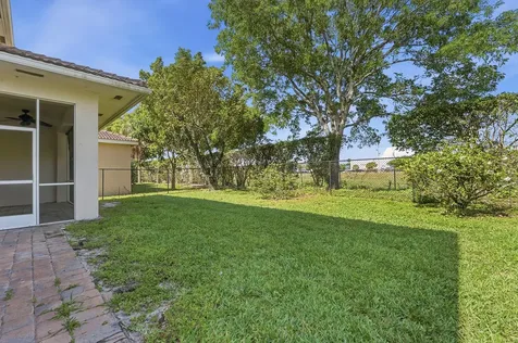 1275 Rosegate Boulevard Riviera Beach FL 33404