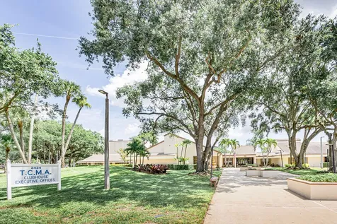 3335 Carambola Circle S Coconut Creek FL 33066