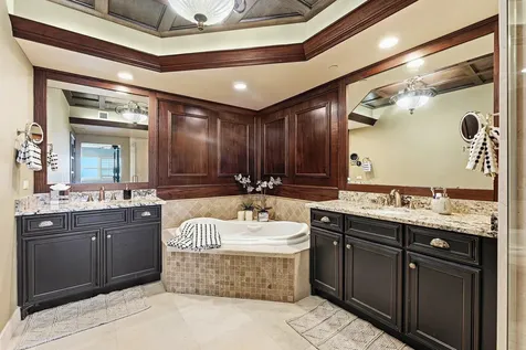 2650 Lake Shore Drive Riviera Beach FL 33404