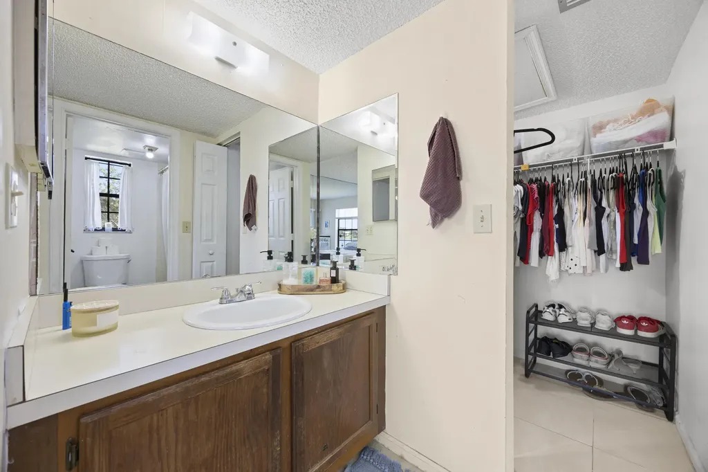 2600 Greenwood Terrace Boca Raton FL 33431