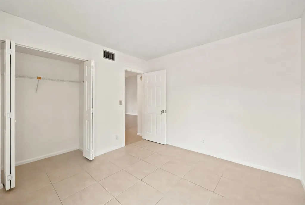 2600 Greenwood Terrace Boca Raton FL 33431