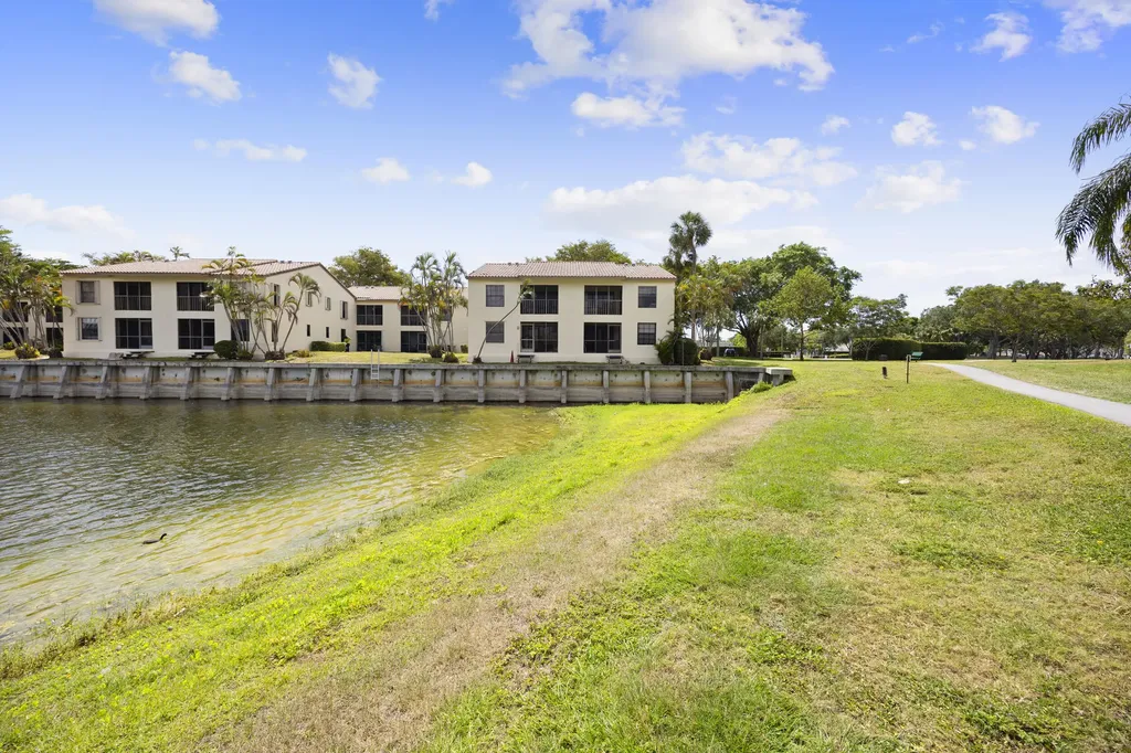 2600 Greenwood Terrace Boca Raton FL 33431