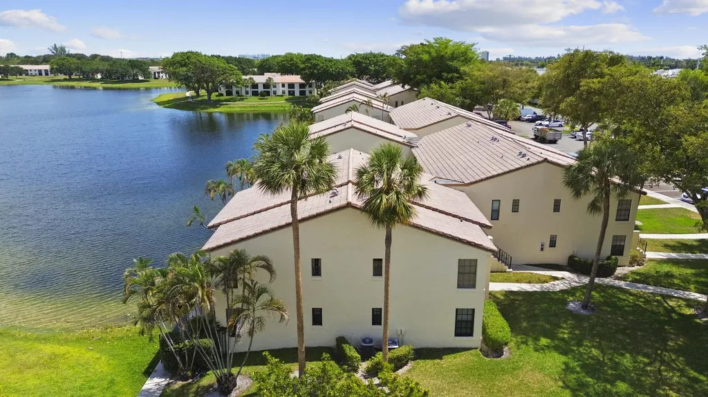 2600 Greenwood Terrace Boca Raton FL 33431