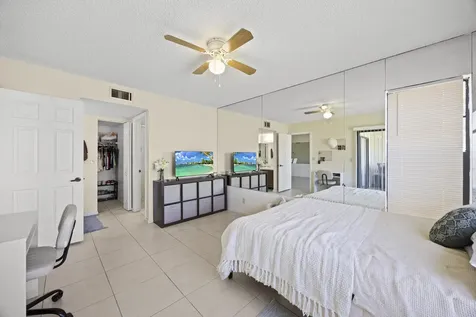 2600 Greenwood Terrace Boca Raton FL 33431